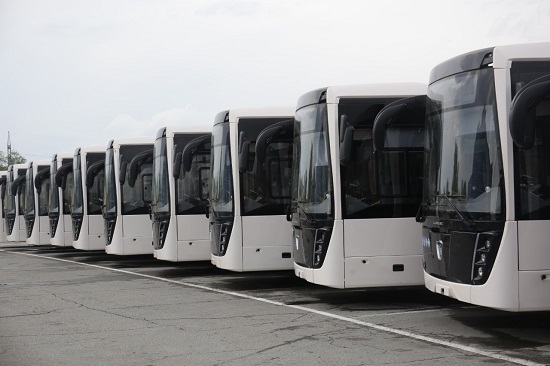 100 новых автобусов поступят в Новосибирск до конца года