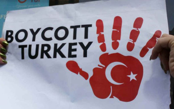 Жители Греции массово бойкотируют отдых в Турции