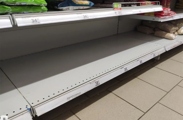 Сахар, мука и соль исчезли из продажи в Новосибирске