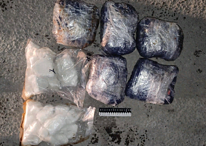 Почти 20 кг "синтетики" изъяли у наркокурьера-оптовика в Новосибирской области