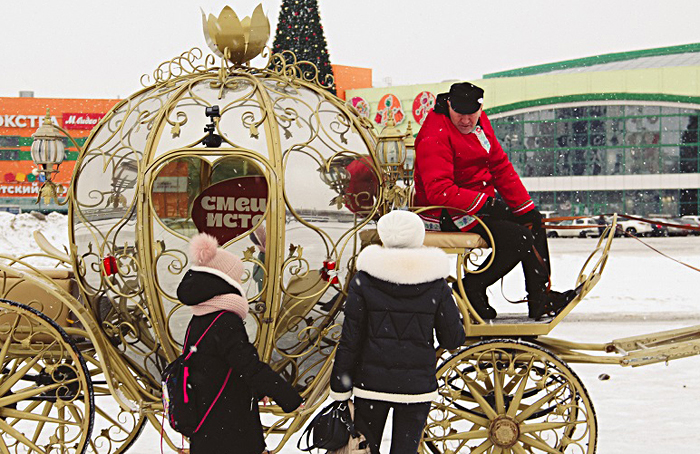 В новогодние праздники по Пензе курсировало сказочное такси