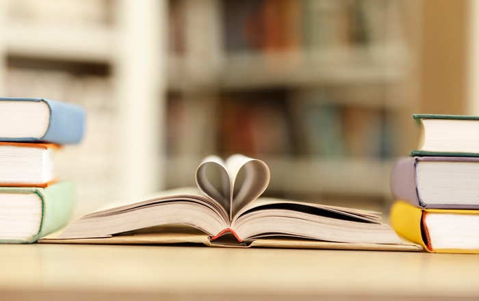 Книжные новинки мая, которые нельзя пропустить читателю